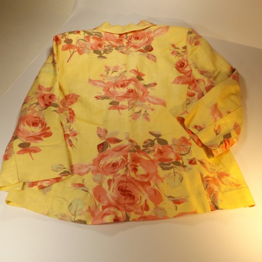 Emma James Liz Claiborne Floral Blazer and Beaded Tank Top Set Yellow Peach 8 - Picture 6 of 15